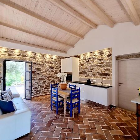 Apartmán Stazzo San Teodoro La Quercia Piscina Condivisa Exteriér fotografie