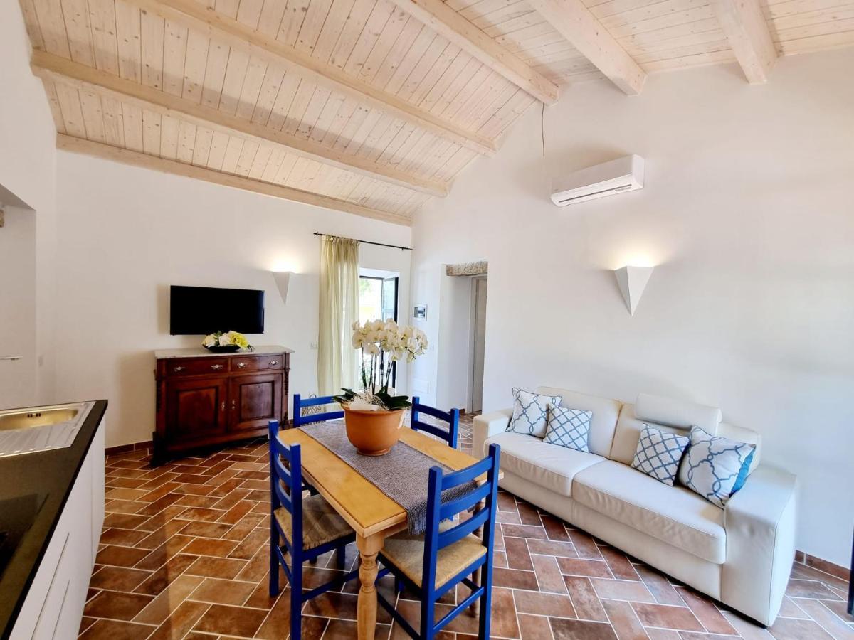 Apartmán Stazzo San Teodoro La Quercia Piscina Condivisa Exteriér fotografie